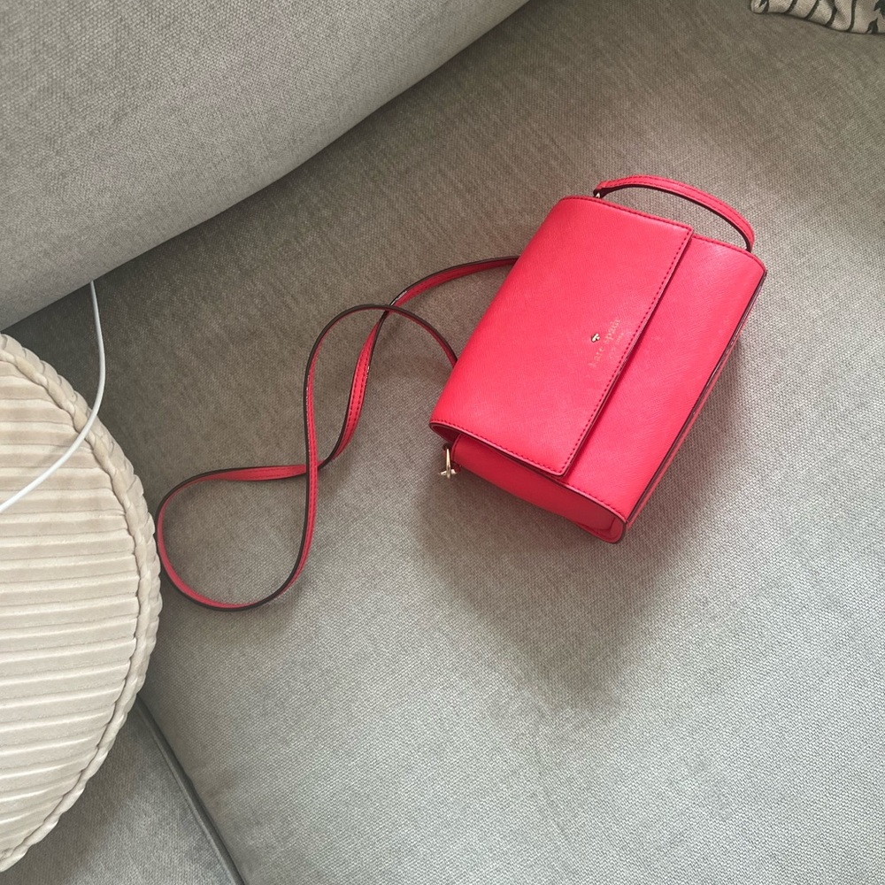 Kate Spade shoulder bag in red